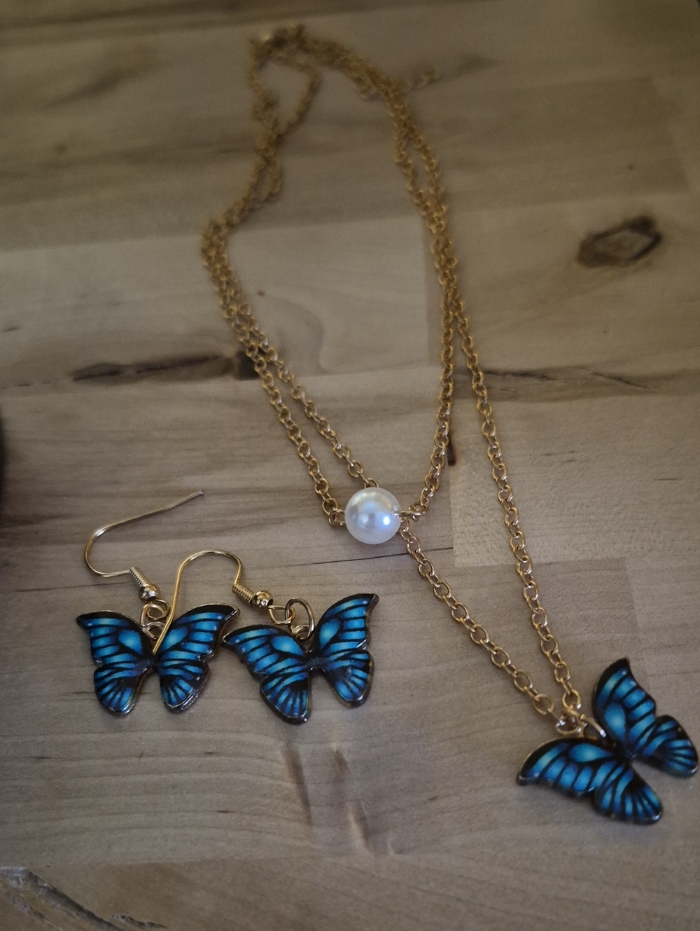 Gold-Tone Blue Butterfly Necklace and Earrings Set